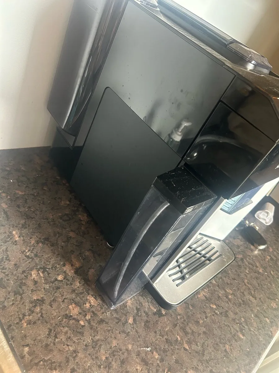 Coffee Machine - Image 2