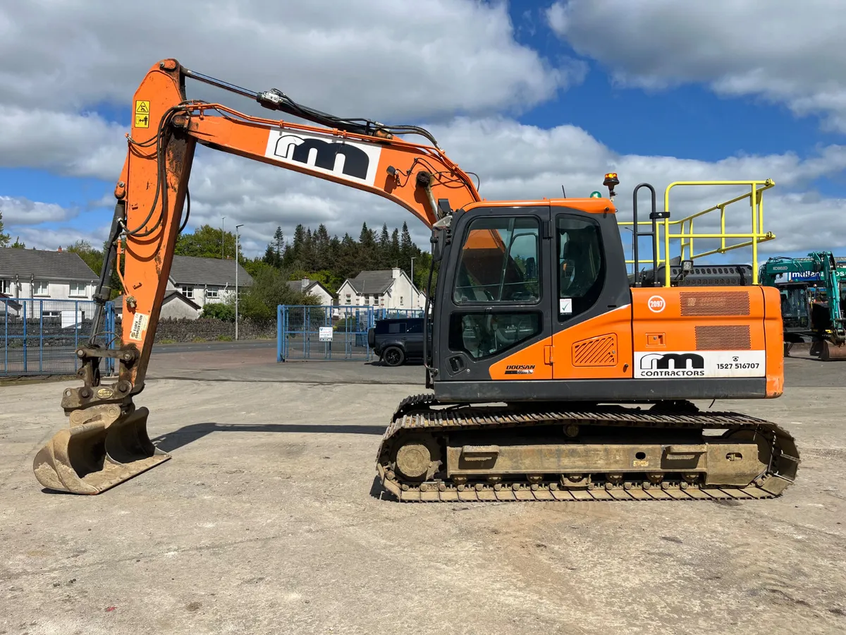 2022 Doosan DX140 LC-7 ( New Model ) - MULLANS - Image 1