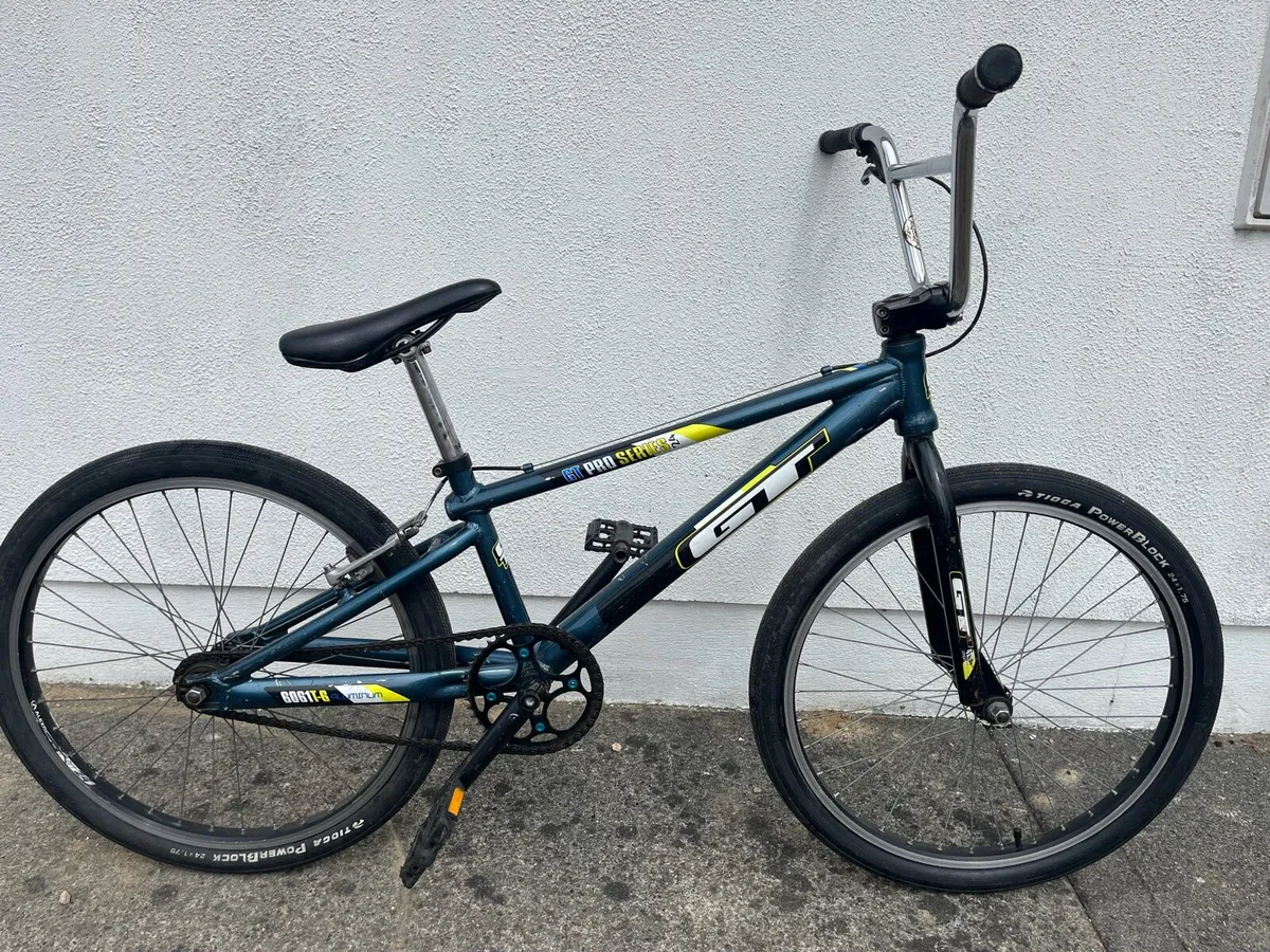 GT pro series 24” - Image 1