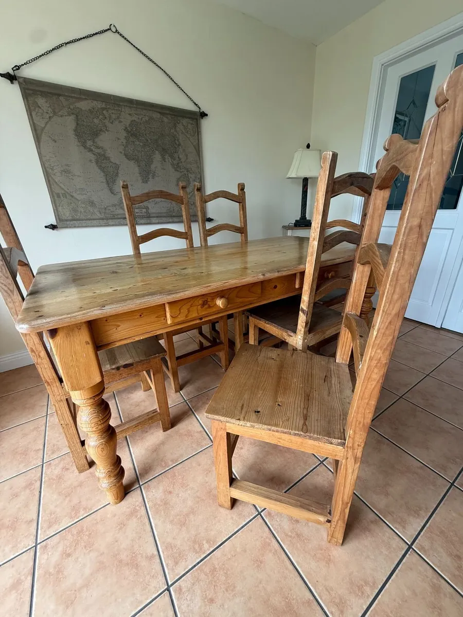 Farmhouse large Dining Table and 6 Chairs - Image 2
