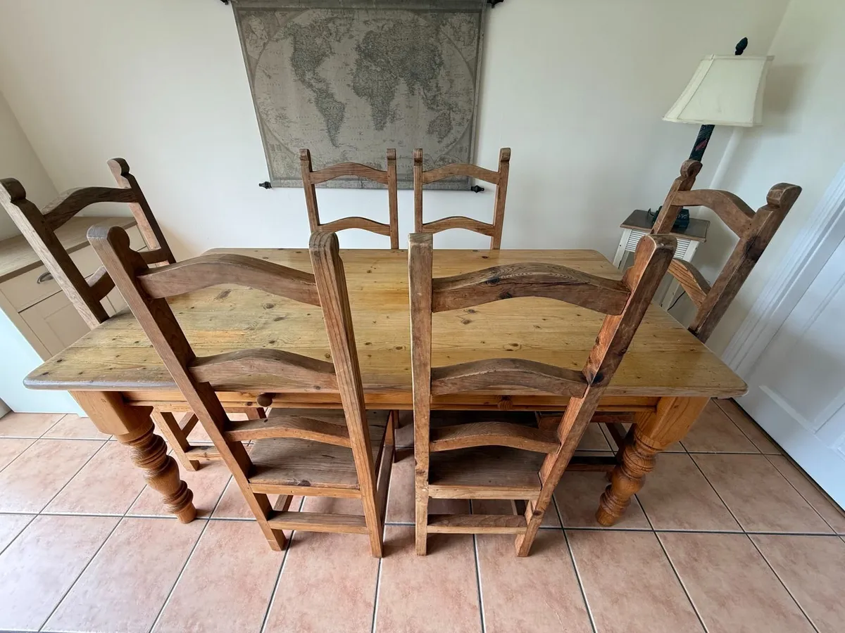 Farmhouse large Dining Table and 6 Chairs - Image 3