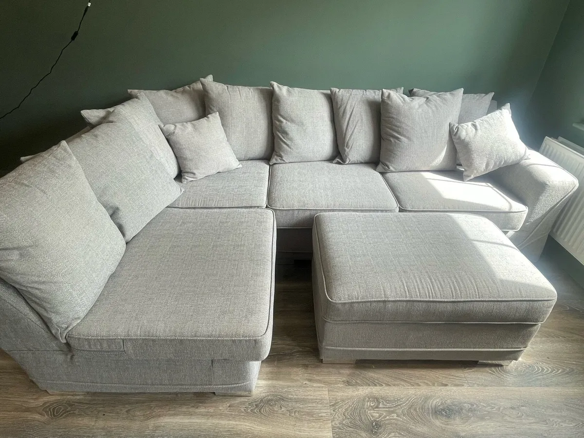 L Shaped Sofa with footstool - Image 1