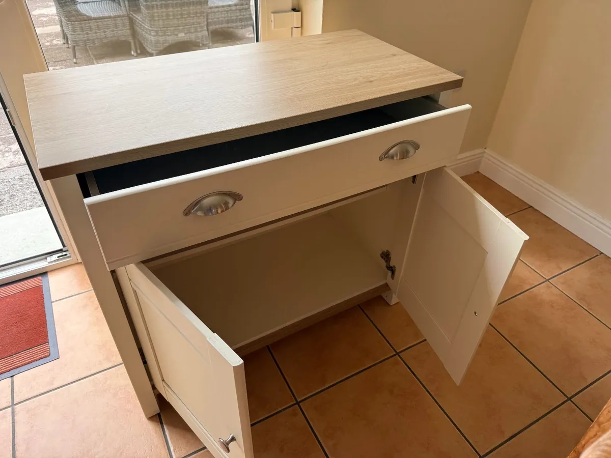 Sideboard and Lamp Table with Lamp - Image 2
