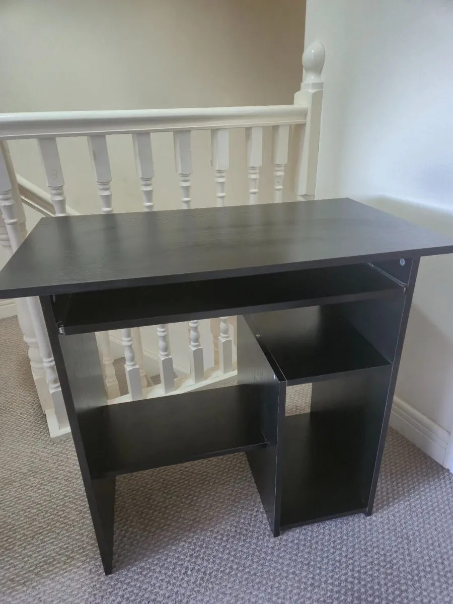Desk - Image 3