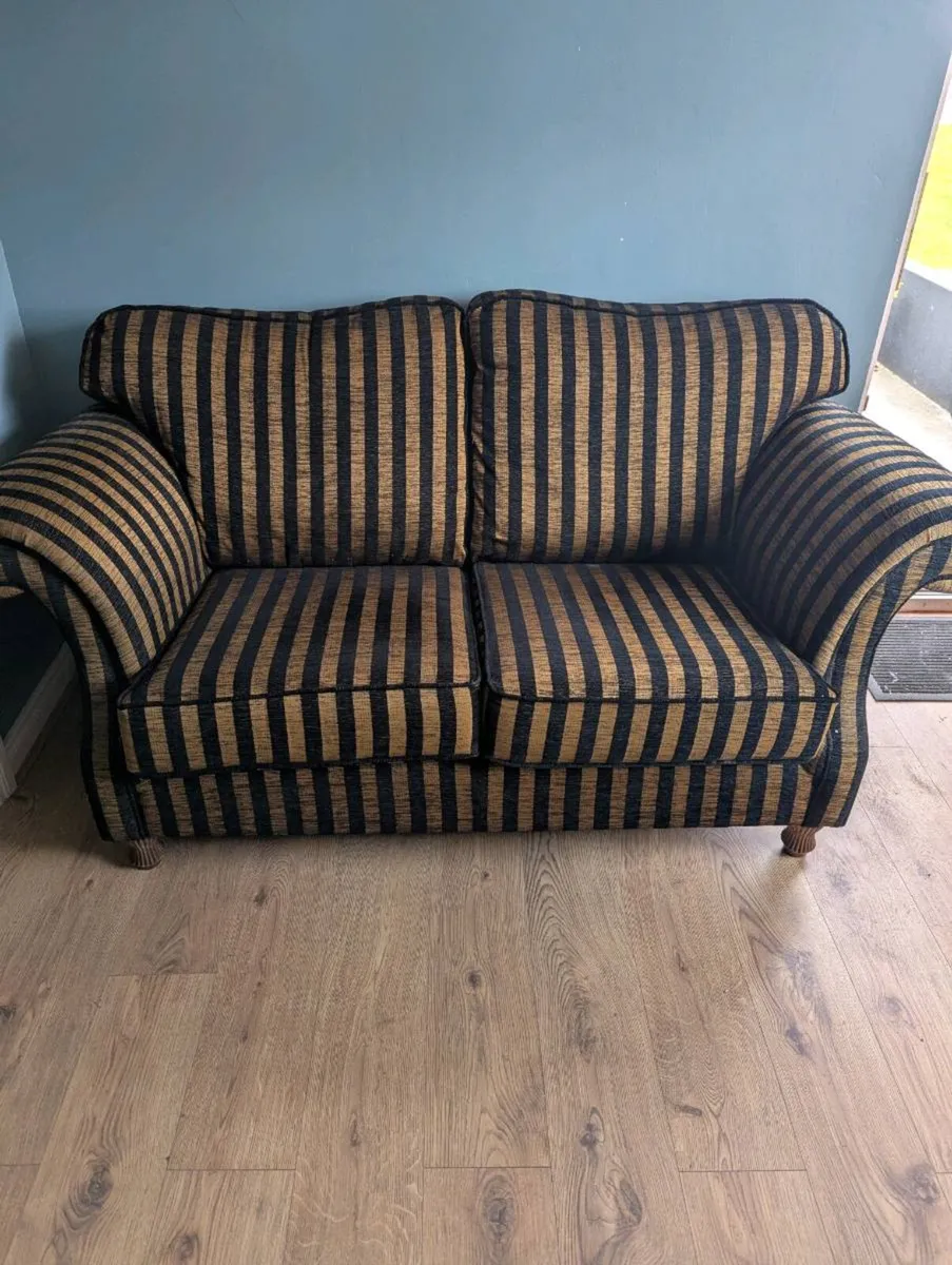 Couch with 2 Arm Chairs - Image 1