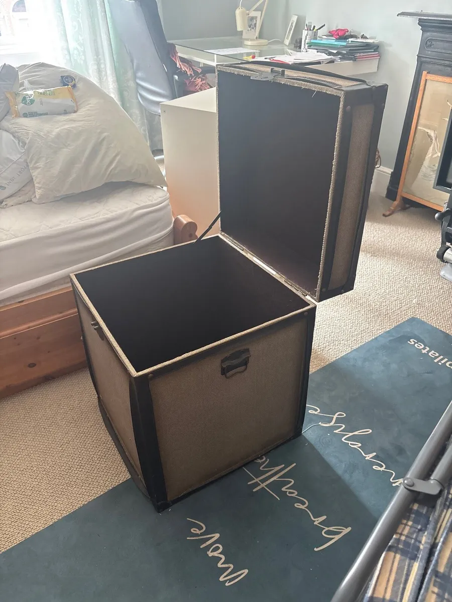 Interesting chest/ trunk - Image 3