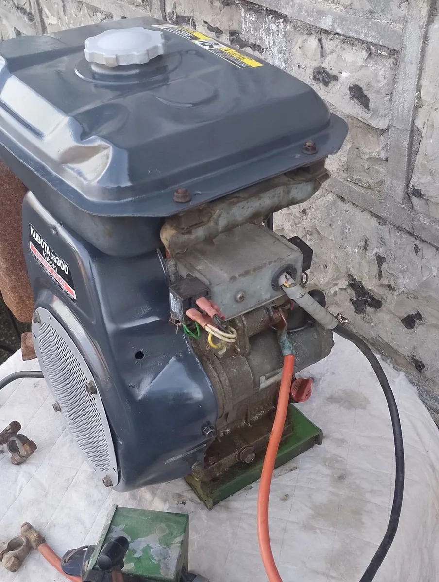 Kubota GS700 7.2hp engine electric start - Image 4