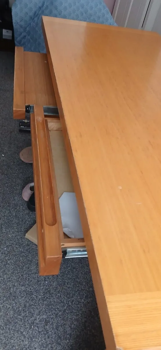 office desk - Image 4