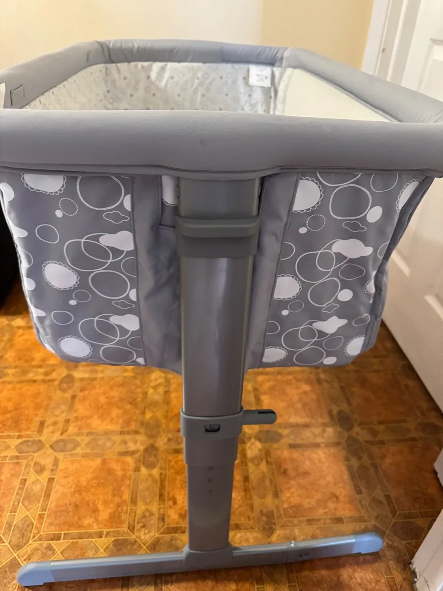 Chicco Next2me Cot - Image 3