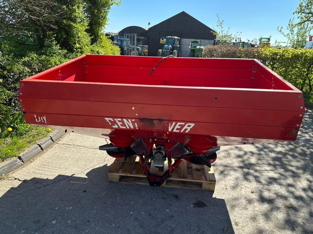 Lely Supabowl Fertilizer Spreader - Image 2