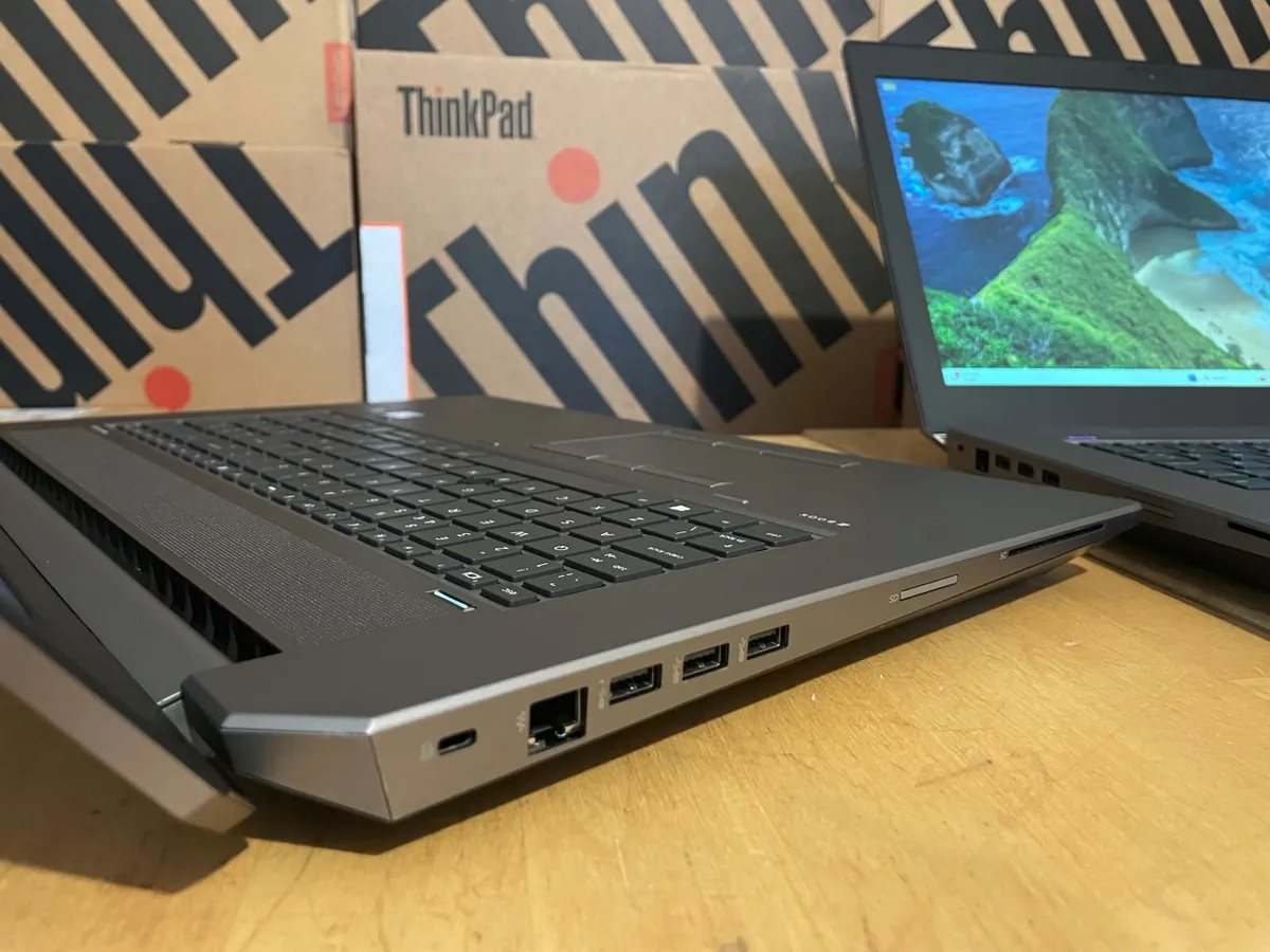 Big Spec HP zBook 17 Laptops-Hex i7-6Gb Graphics - Image 4