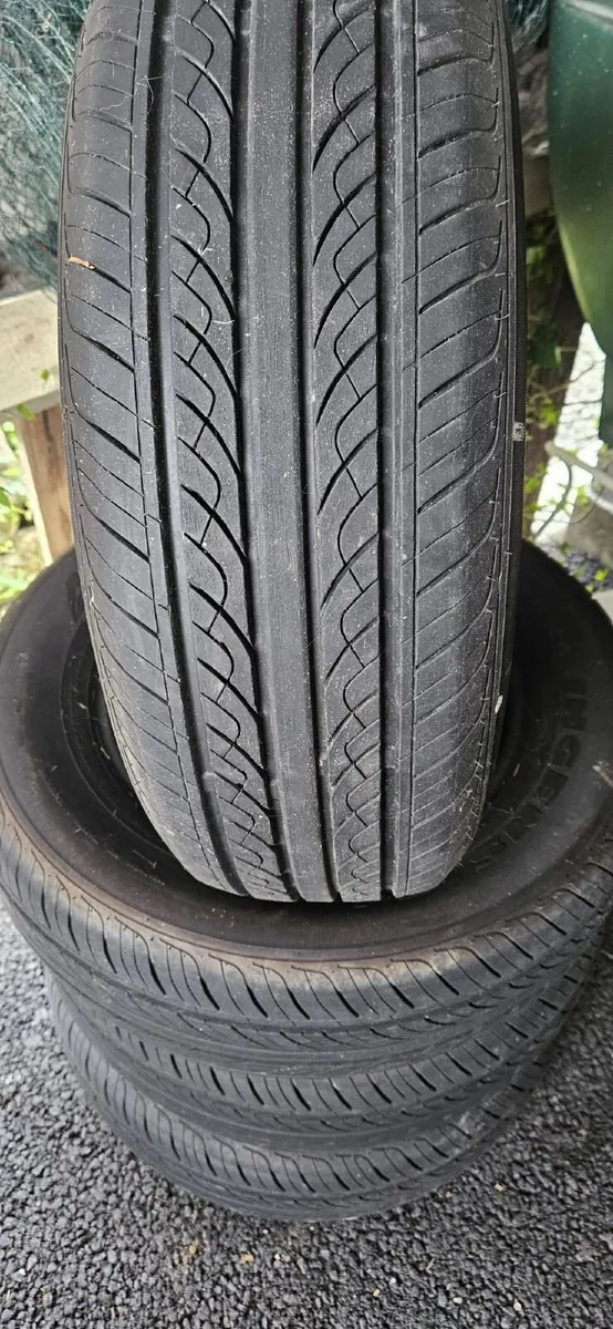 Caravan tyres - Image 1