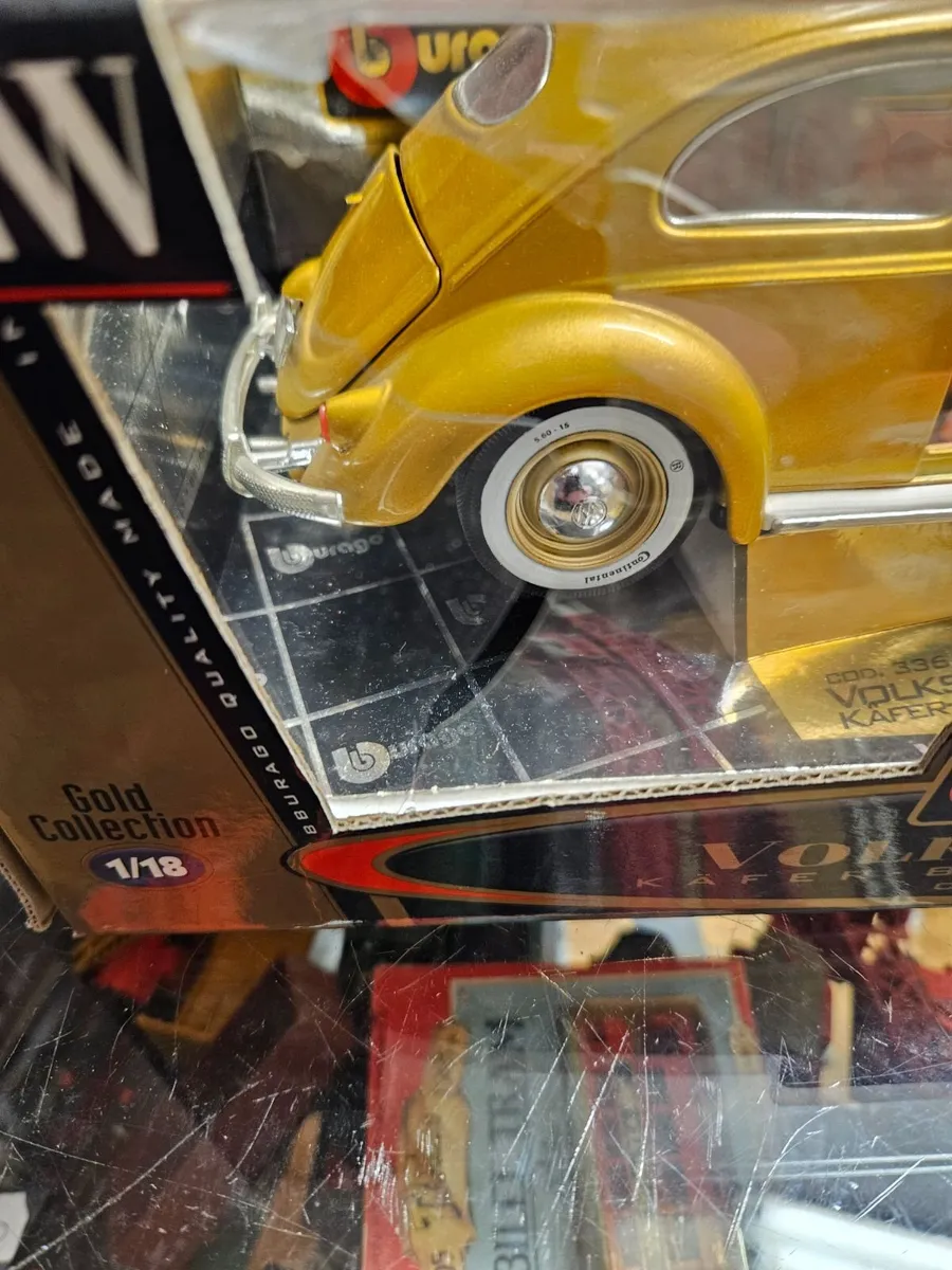 Corgi Burago VW Beetle 1.18 - Image 2