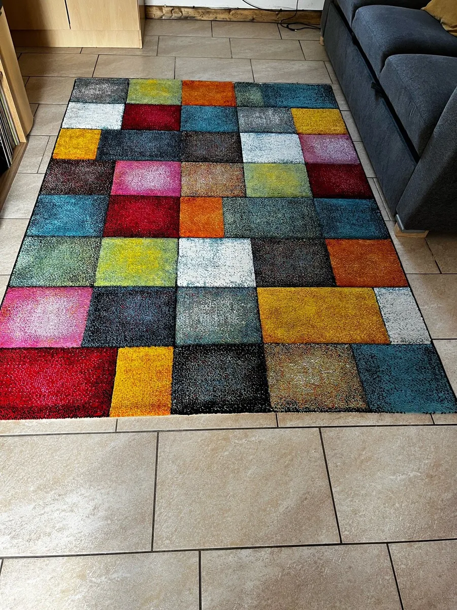 Carpet for sale - Image 1