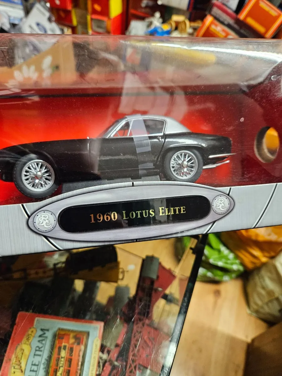 Corgi Road Signature Lotus Elite 1.18 - Image 3