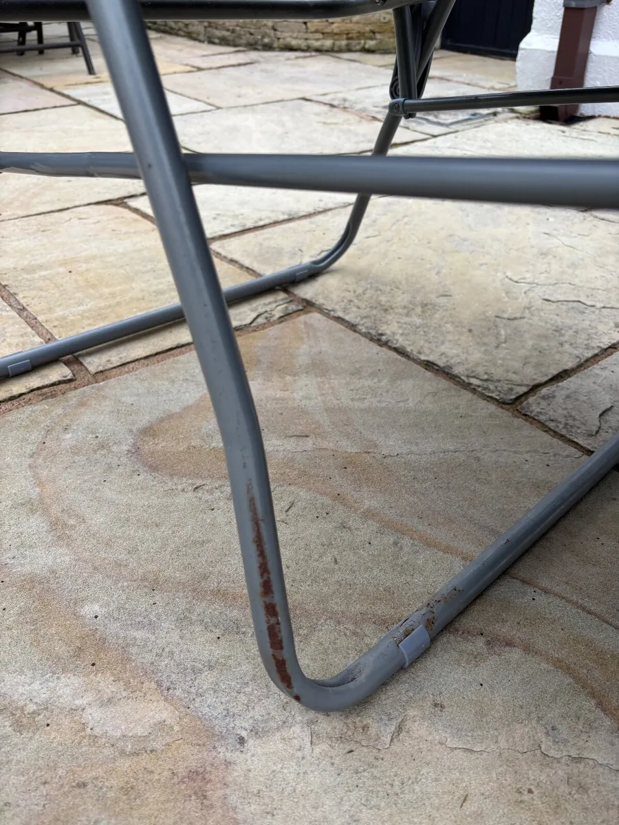 2 x Reclining Garden Chairs - Image 3