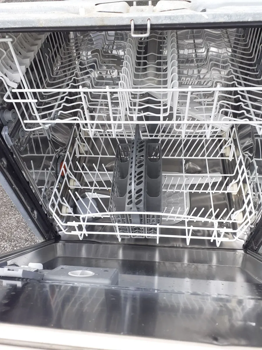 Dishwasher for parts €20 - Image 1