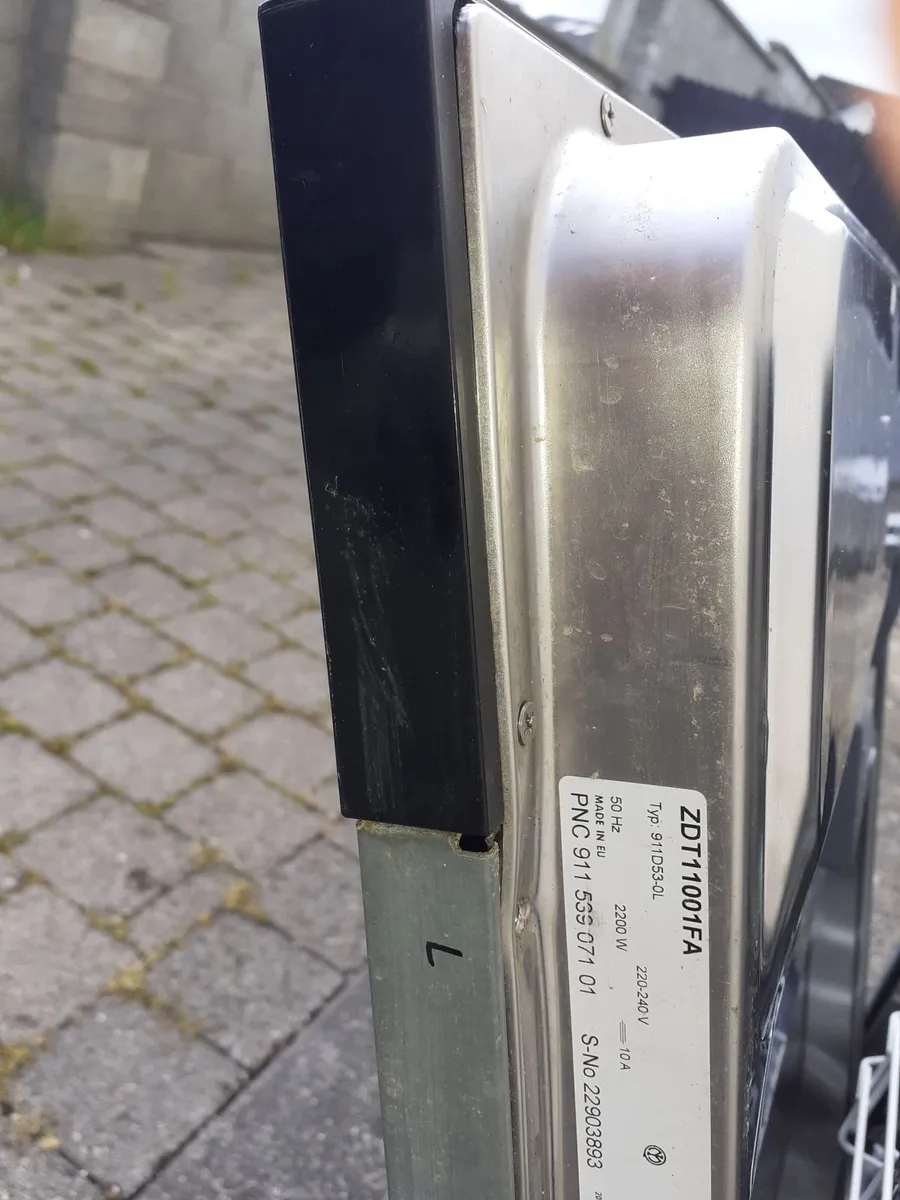 Dishwasher for parts €20 - Image 2