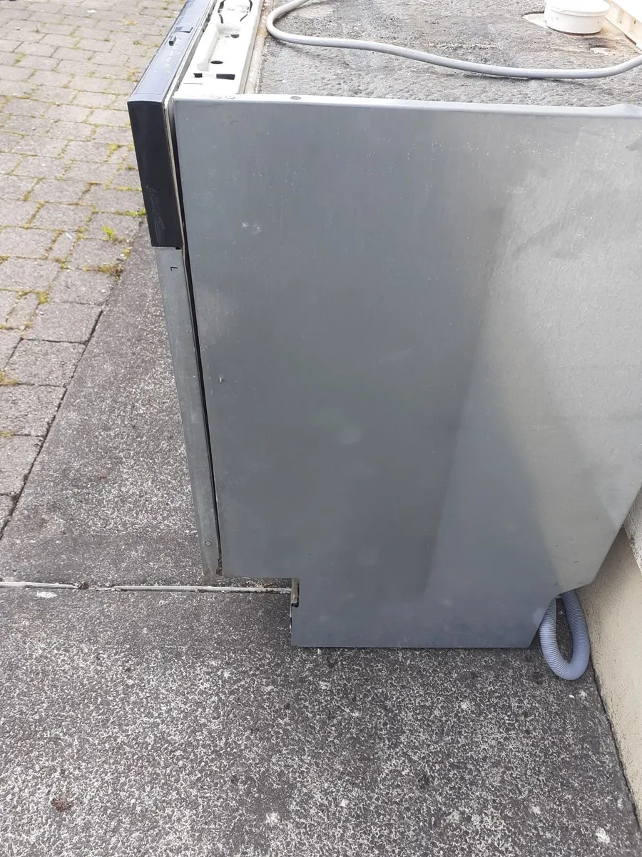 Dishwasher for parts €20 - Image 4