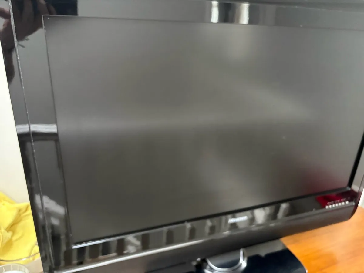Hisense 81cm (32-inch) LCD Colour TV, - Image 3