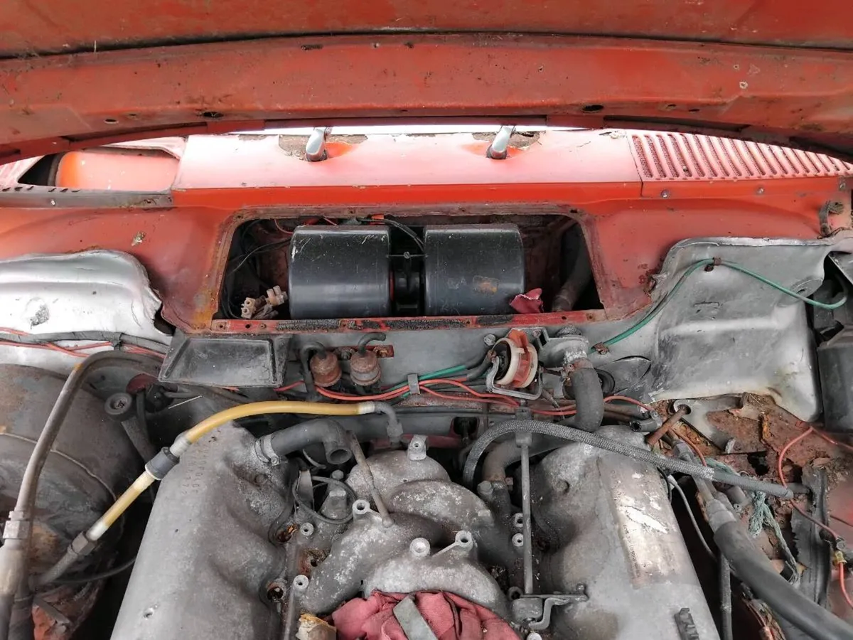 Mercedes W107 covertable 1973 - Image 3