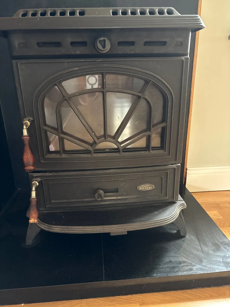 Stanley Erin Stove - Image 1
