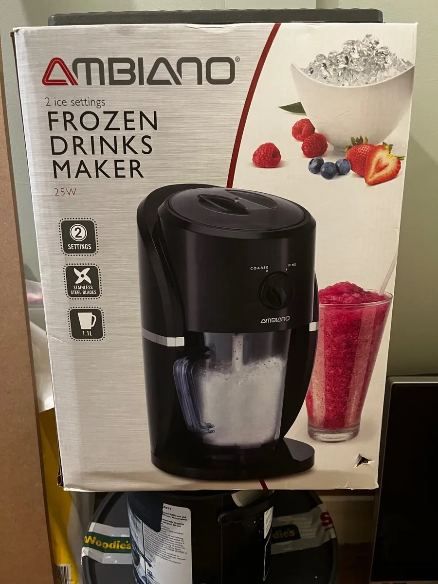 Frozen drinks maker