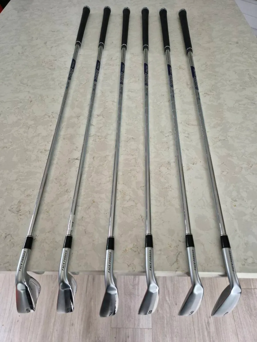 ☆Brand New☆ Srixon ZX4 Irons. - Image 4