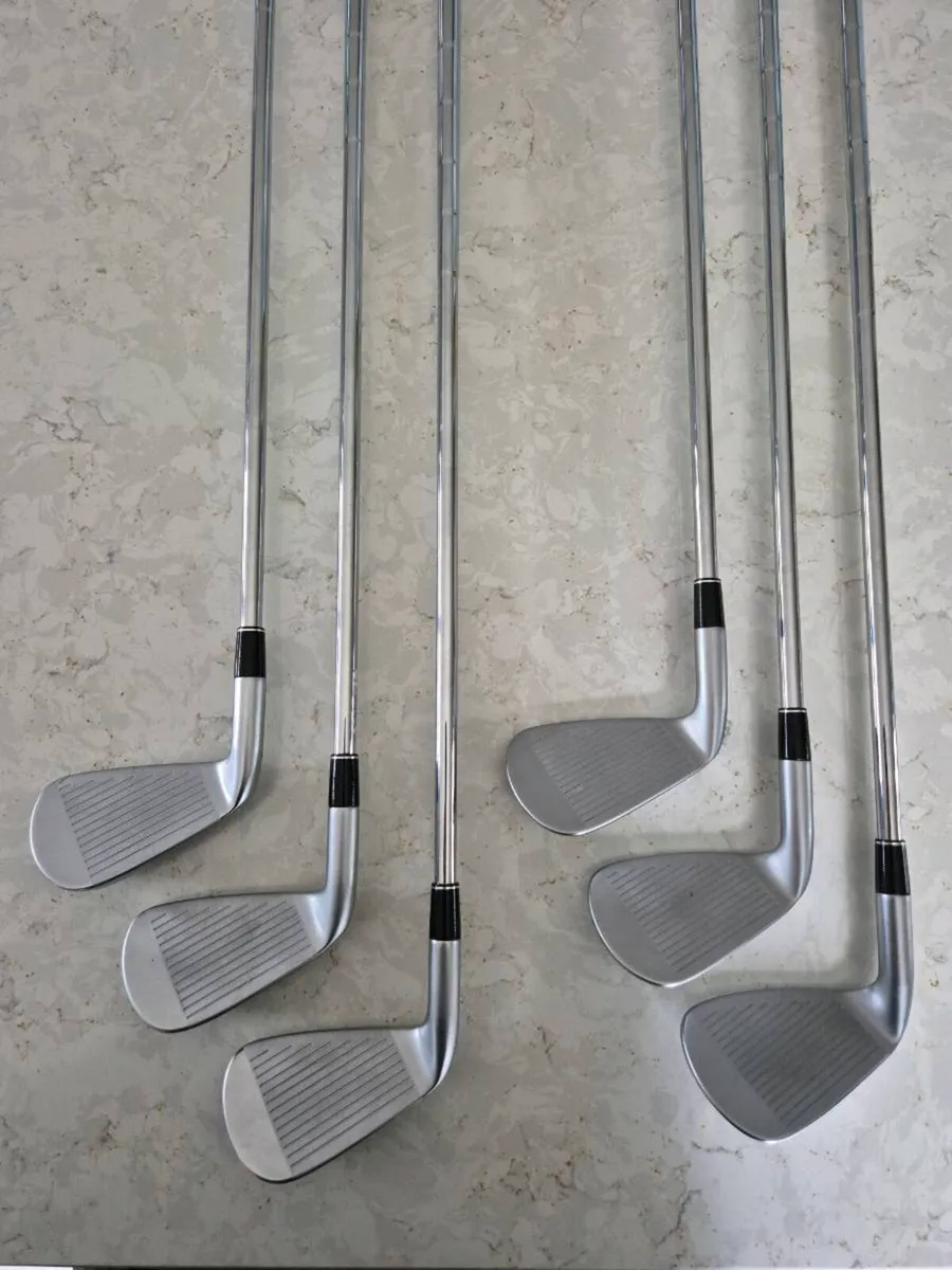 ☆Brand New☆ Srixon ZX4 Irons. - Image 2