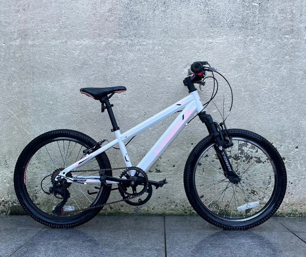 Kids Bike 16inch wheels - Image 1