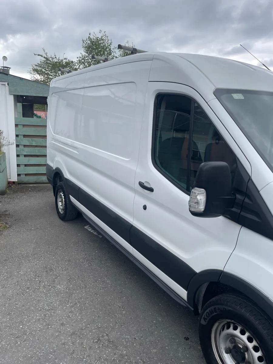 Ford Transit - Image 2