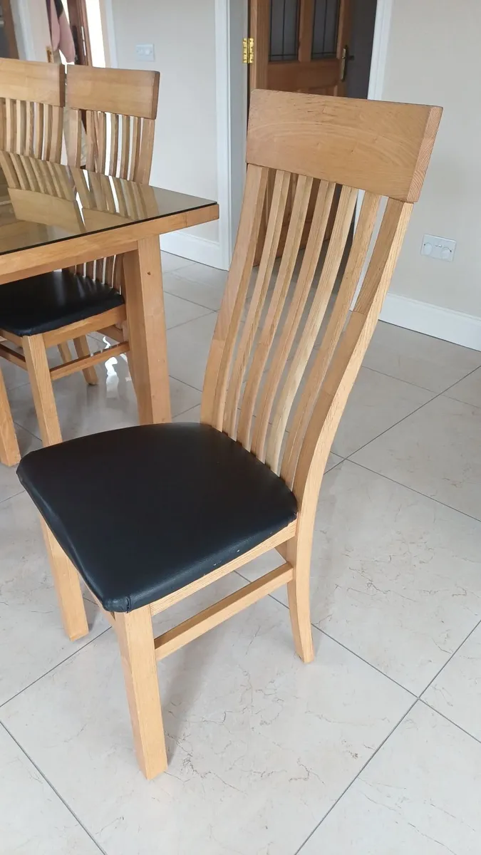 Table & Chairs - Image 3