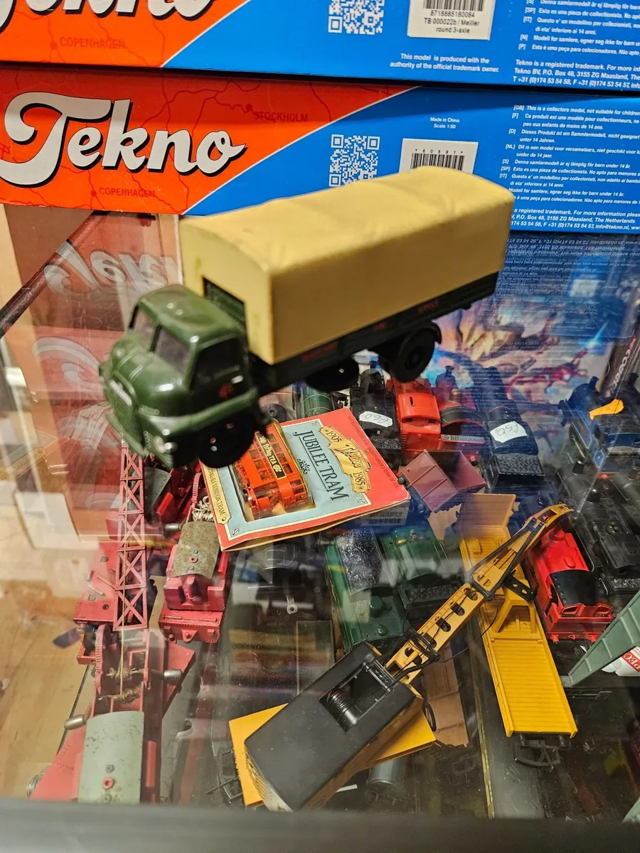 Corgi Vanguards Truck - Image 1