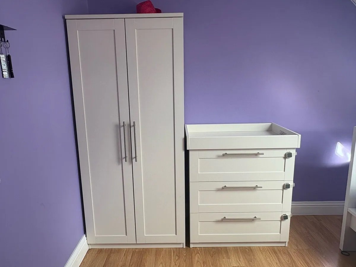 Mamas & Papas wardrobe & chest of drawers - Image 2