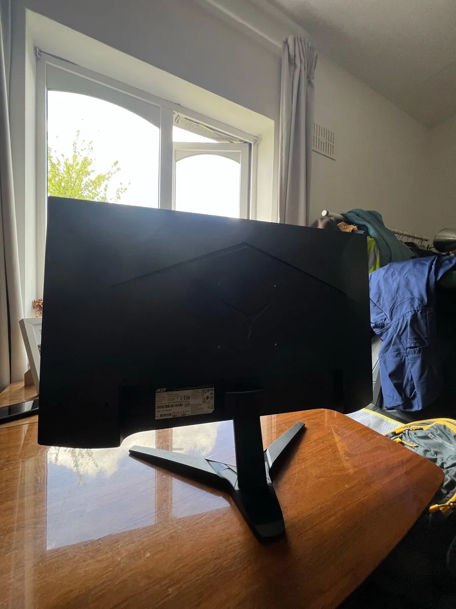 Acer 144hz UHD 27” Gaming Monitor - Image 2