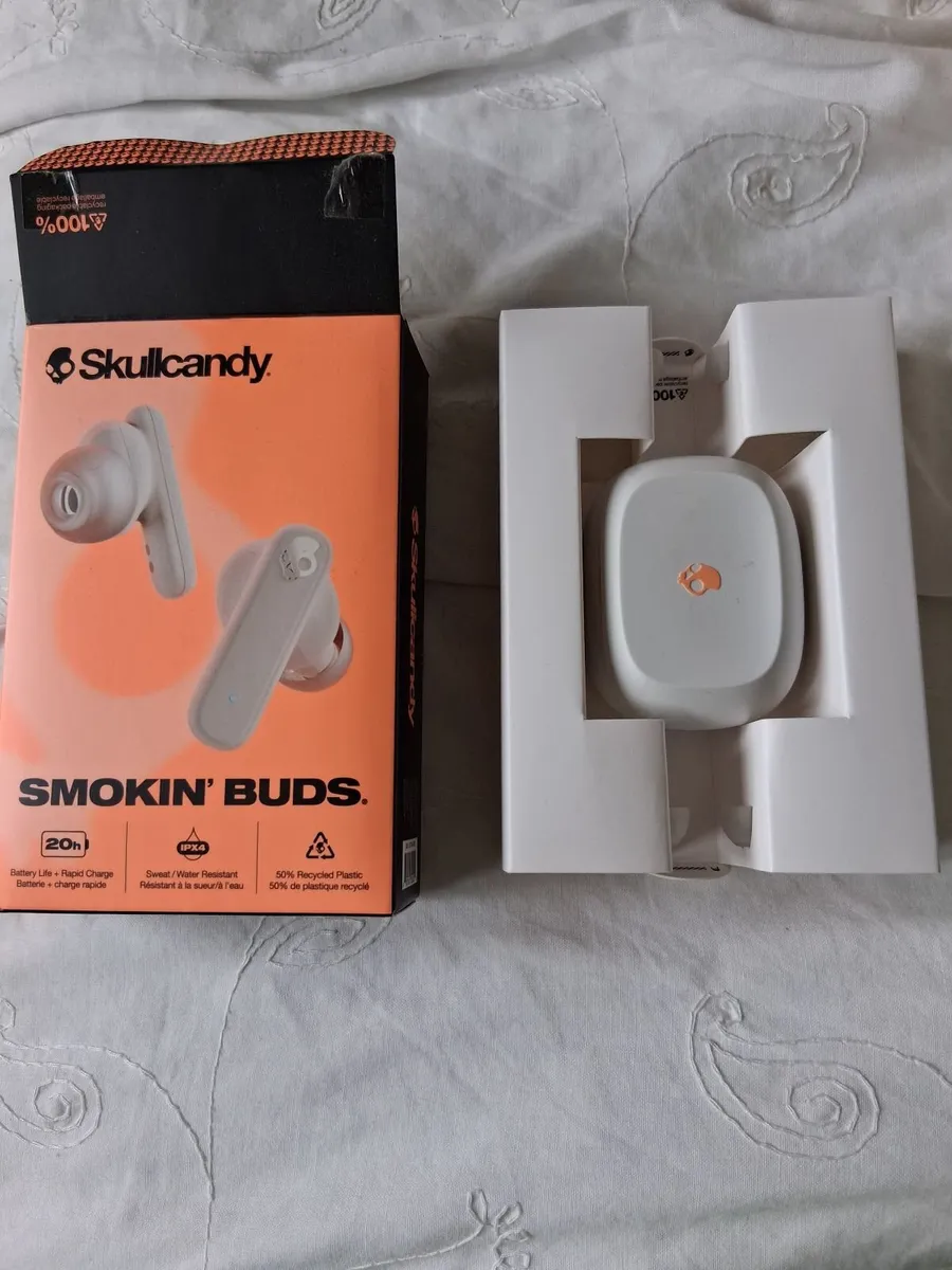 Ear Buds - Image 1