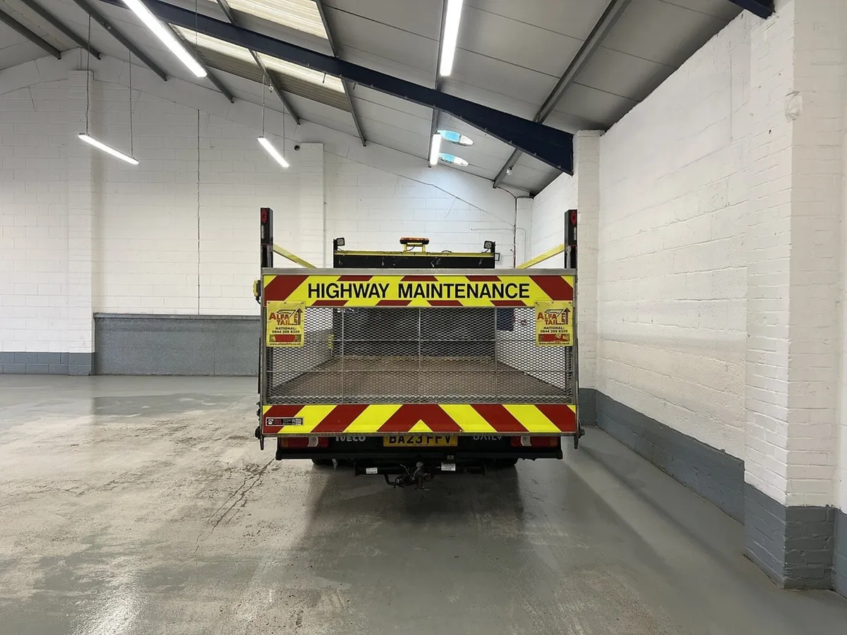2023 Iveco Daily Dropside Van - Image 3