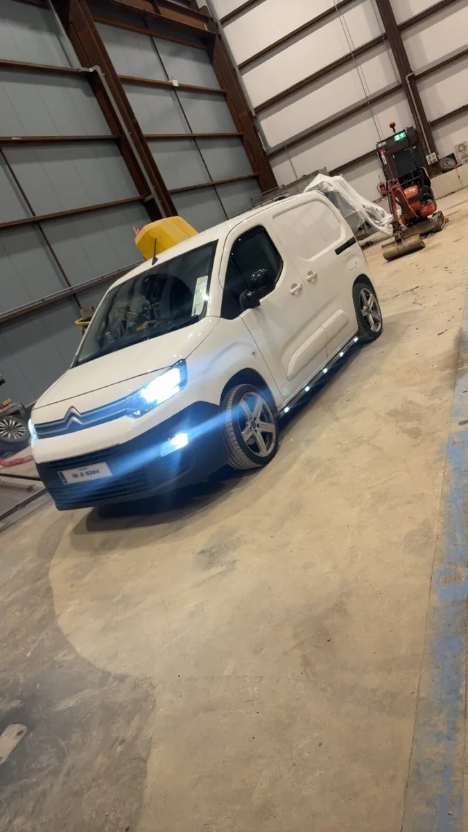 Citrëoin Berlingo - Image 1