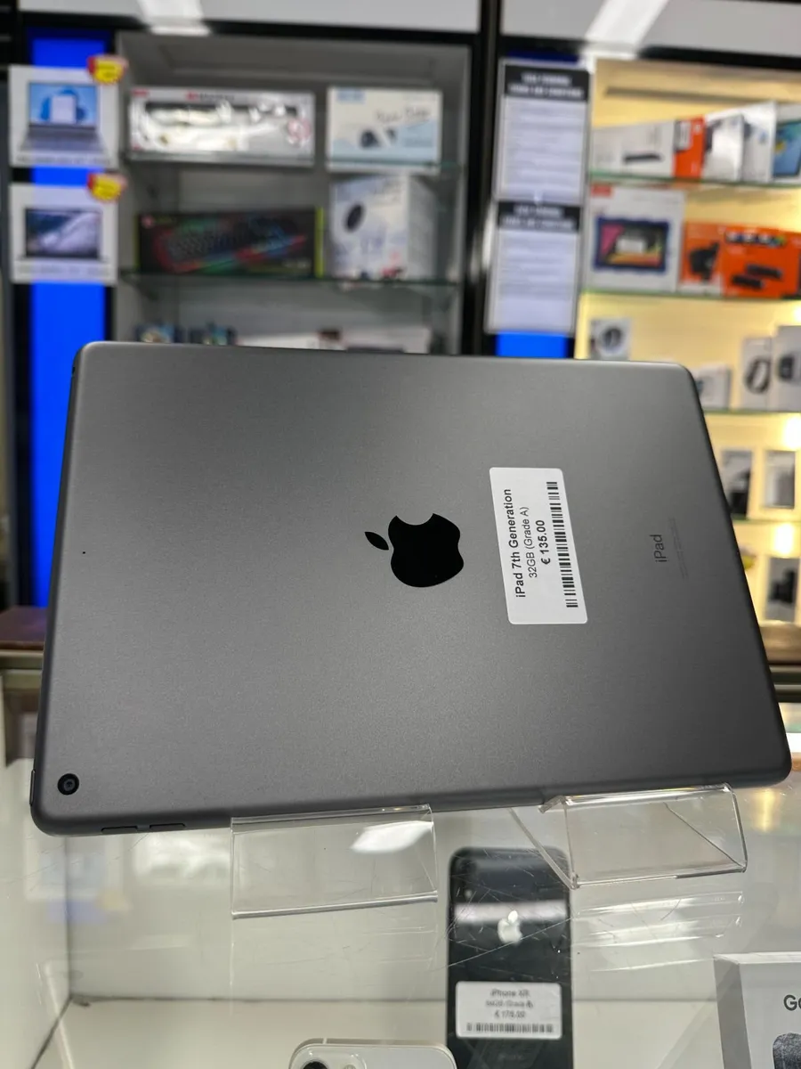 Apple iPad 7th Gen 32GB – Grade A - €135 - Image 1