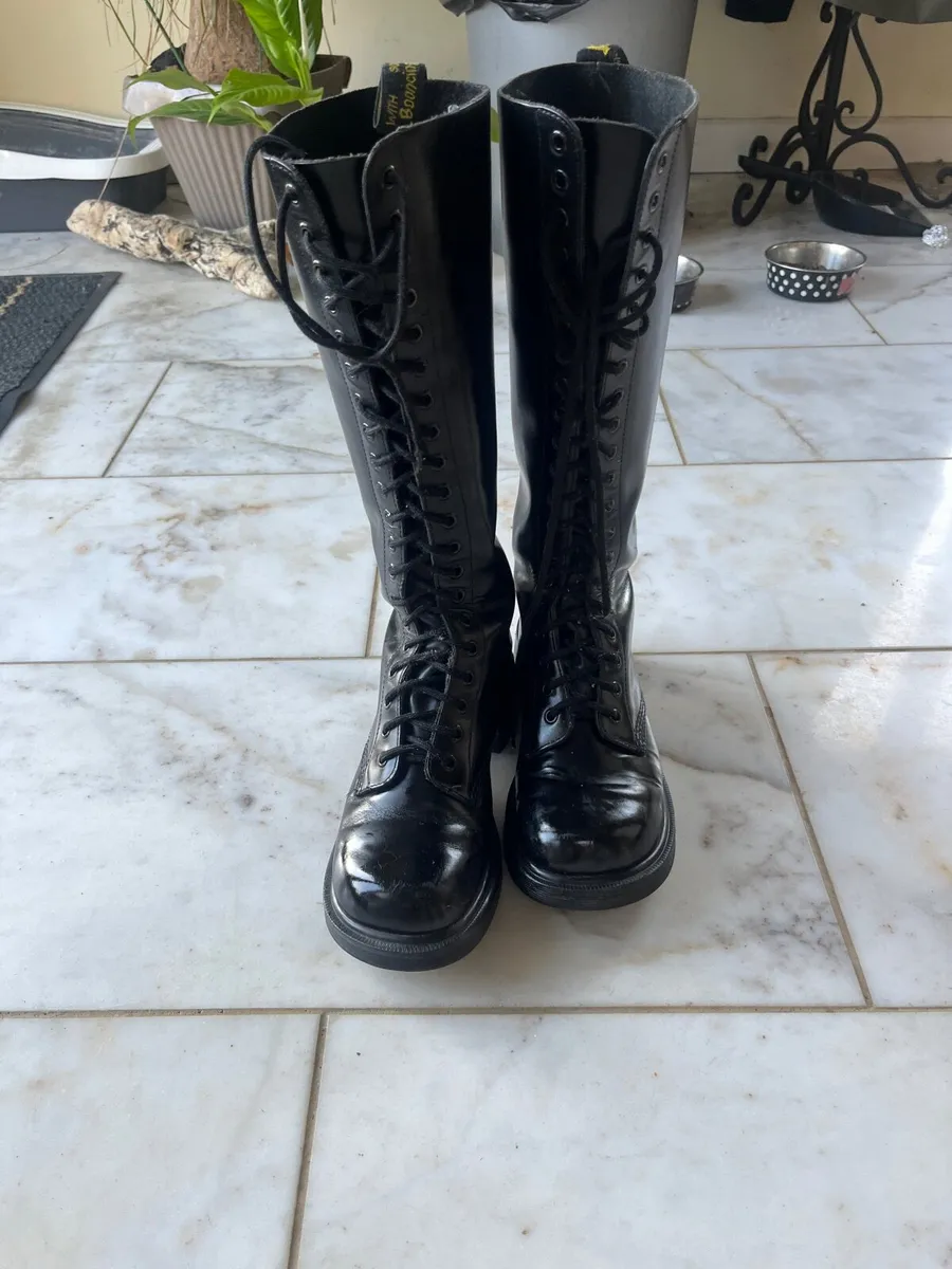 Dr Martens size 39 - Image 3