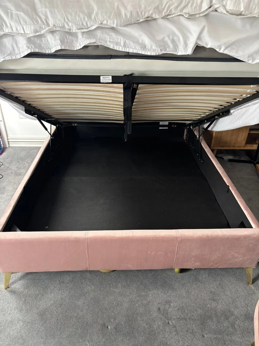 Pettine Pink Ottoman Storage Bed & Chair - Image 2