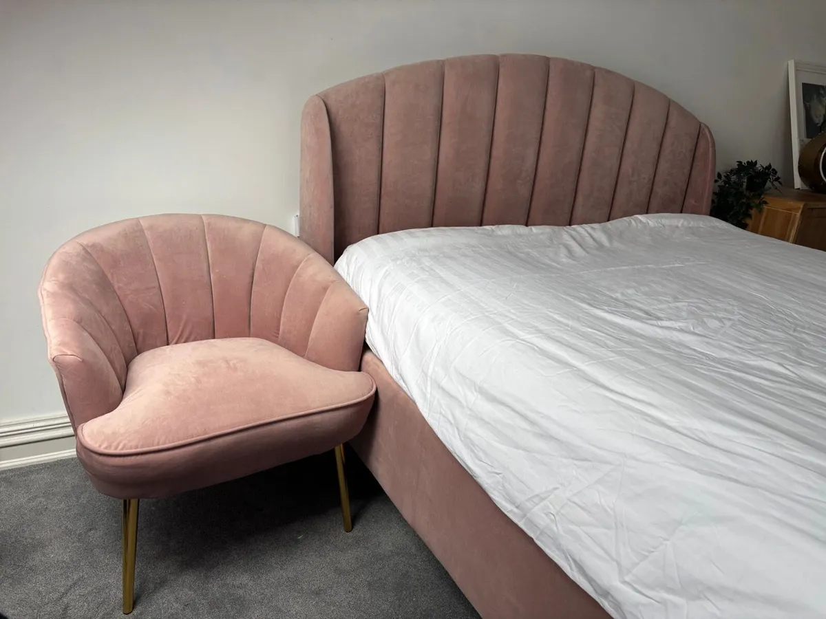 Pettine Pink Ottoman Storage Bed & Chair - Image 3