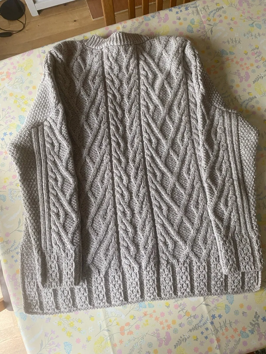 Blarney woollen mills hand-knit cardigan - Image 4