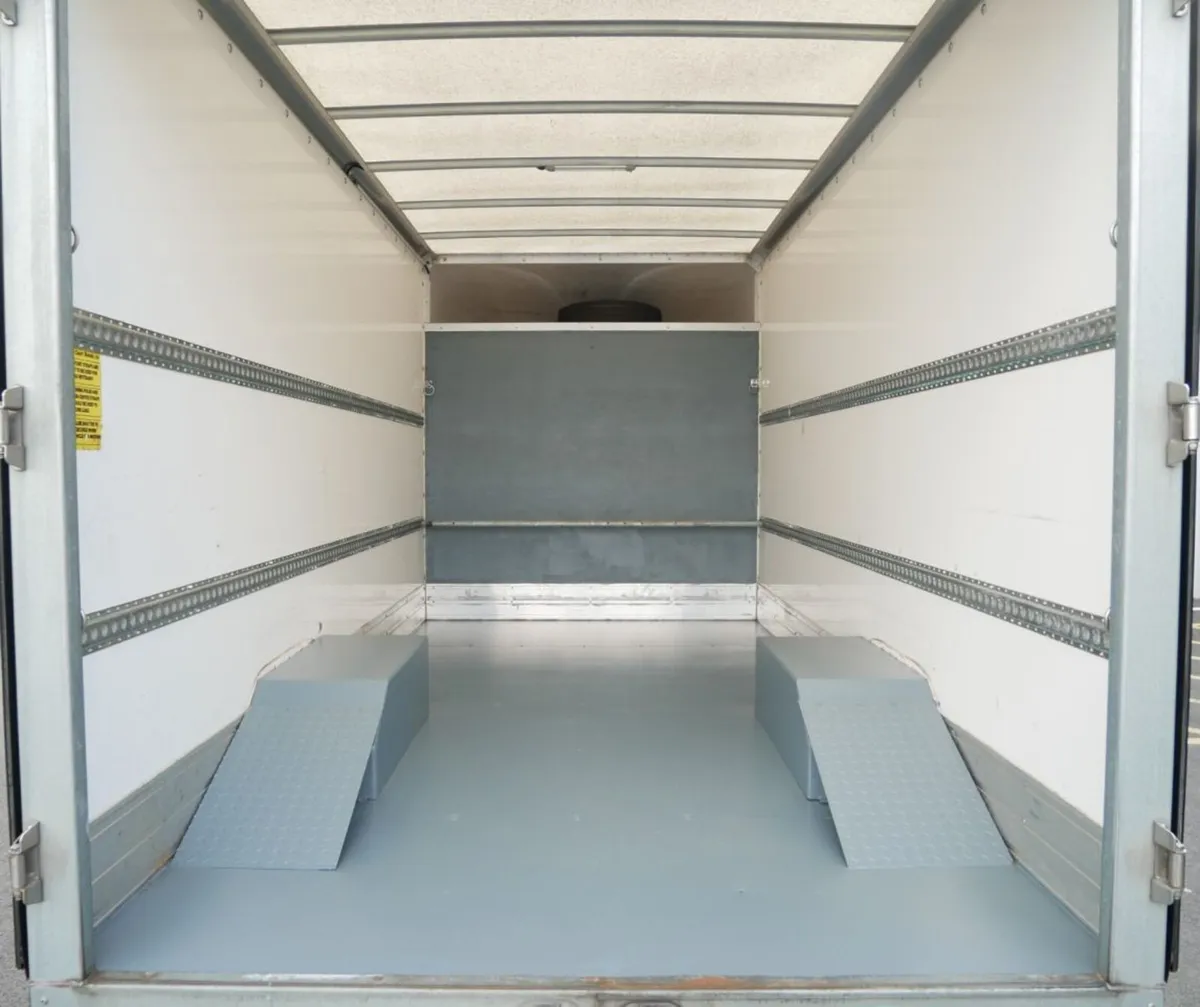 2021 Renault Master Low Loader Van - Image 3