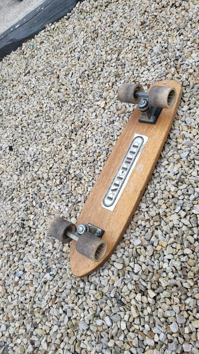 Vintage skateboard - Image 2