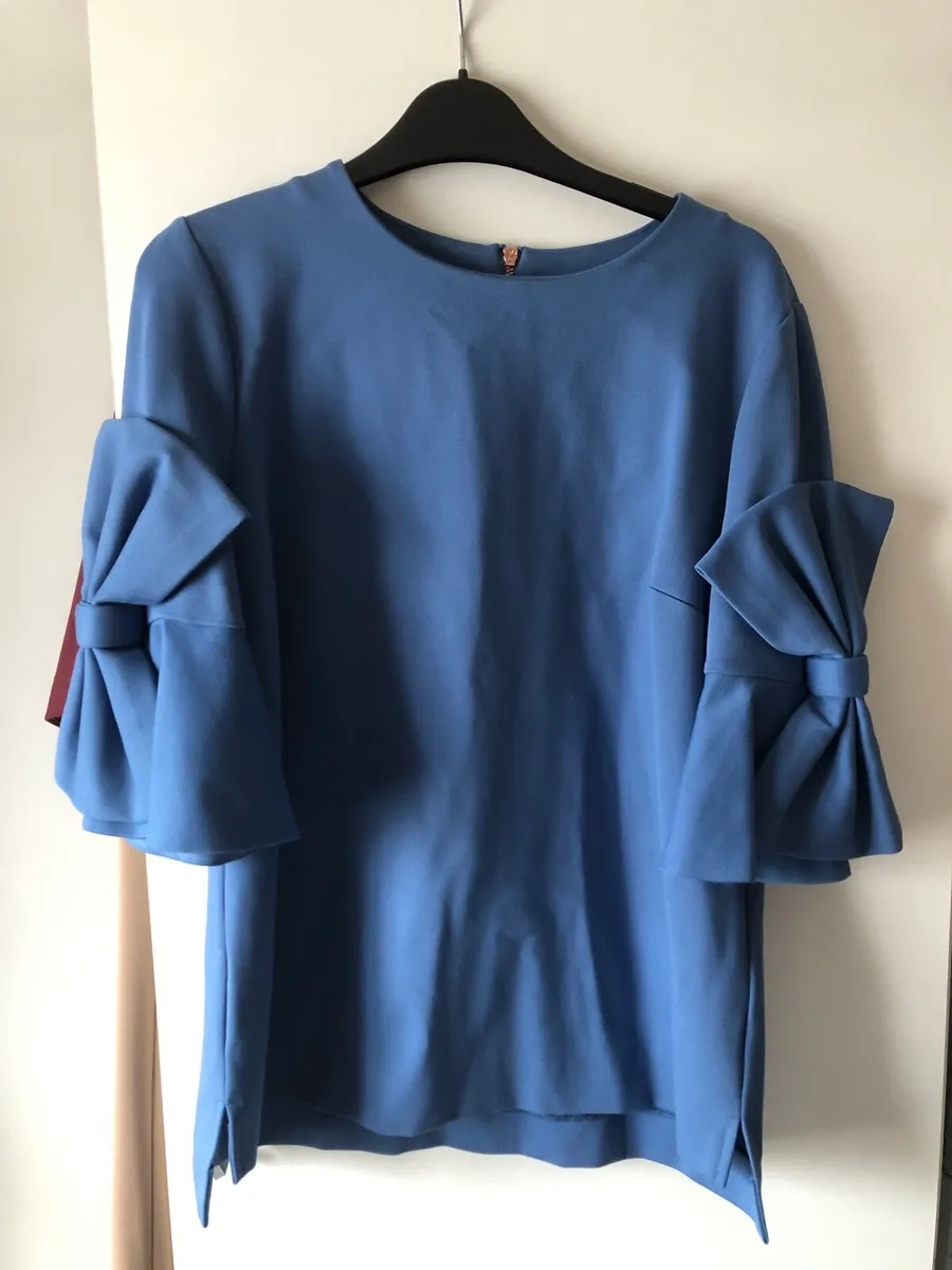 Ladies stunning ted baker top size 12 €20 - Image 2