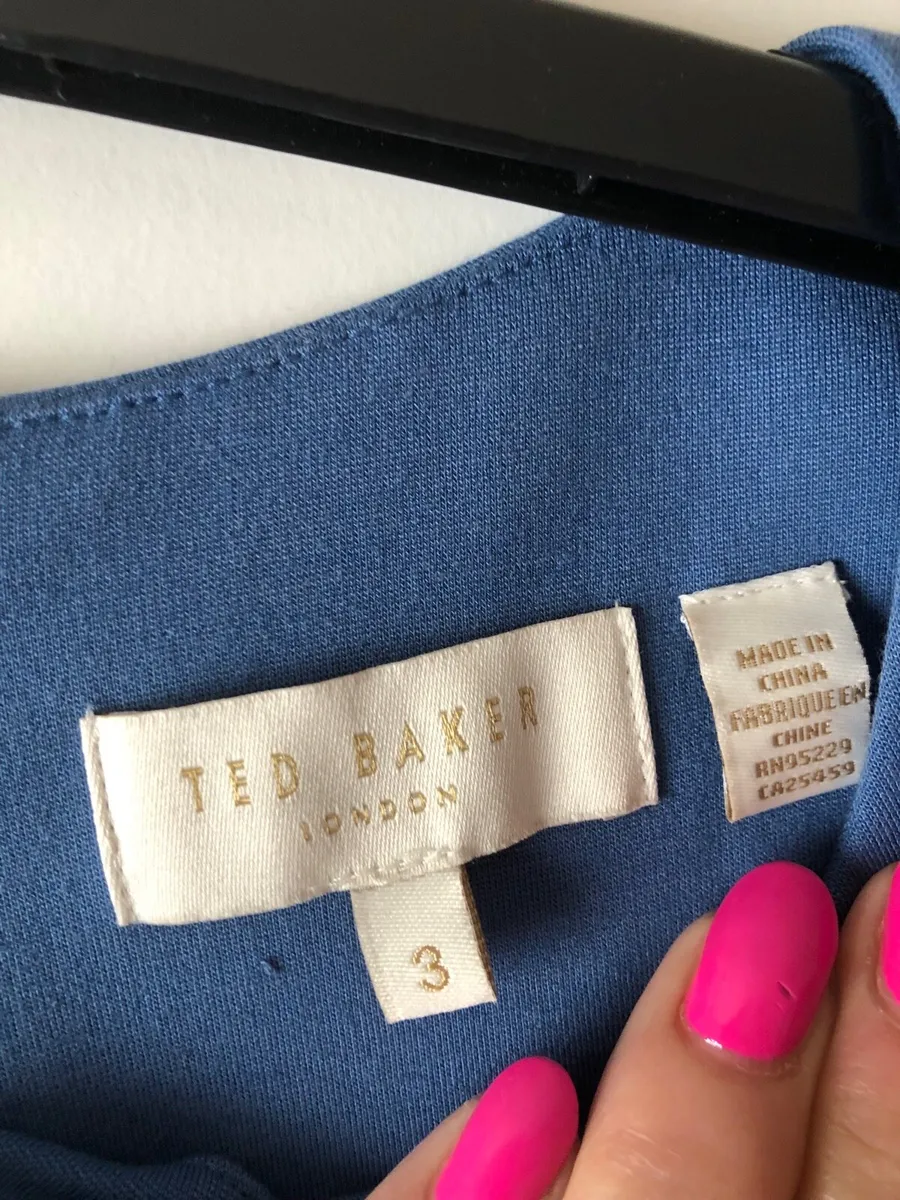 Ladies stunning ted baker top size 12 €20 - Image 3
