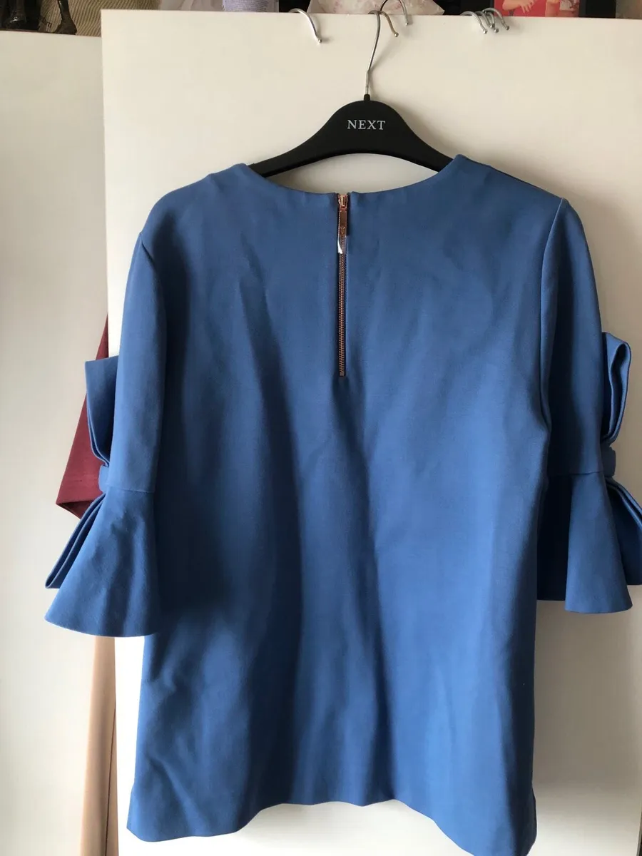 Ladies stunning ted baker top size 12 €20 - Image 4