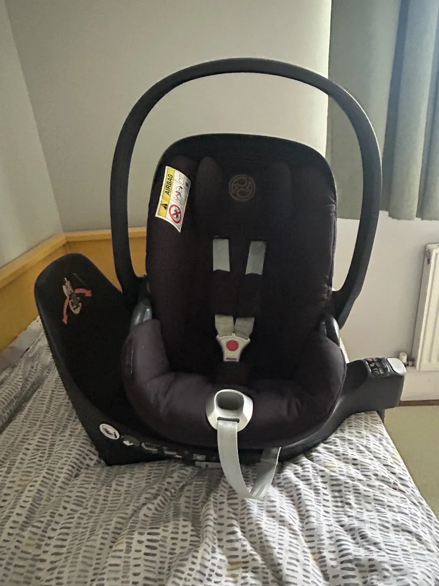 Cybex platinum car seat and 360 base z - Image 2