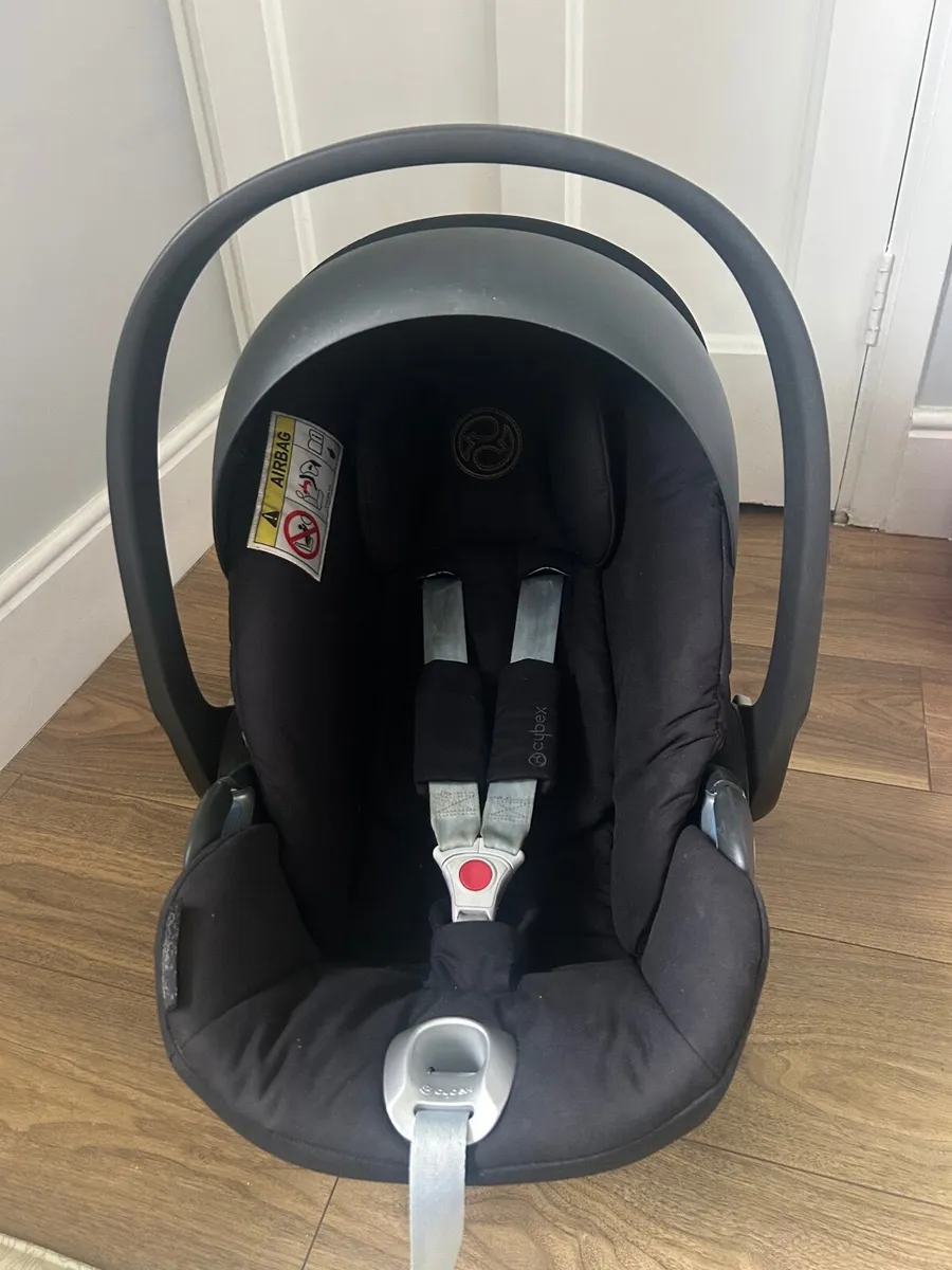 Cybex platinum car seat and 360 base z - Image 4